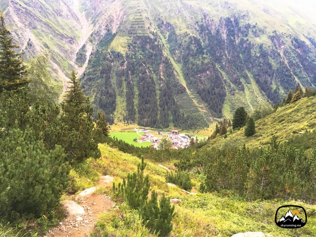 Aufstieg über das Hirschtal - Blick in's Tal
